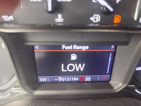 Used 2019 GMC Sierra 1500 Elevation image 13