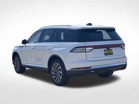 New 2026 Lincoln Aviator AWD image 35