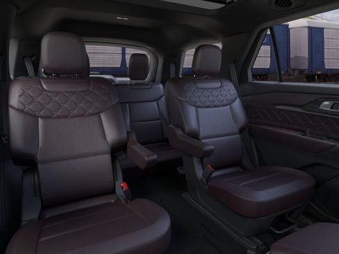 New 2026 Ford Explorer Platinum w/ LUX Leather Package AWD/4WD image 11