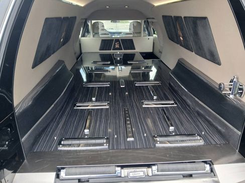 Used 2018 Cadillac XTS FWD image 12