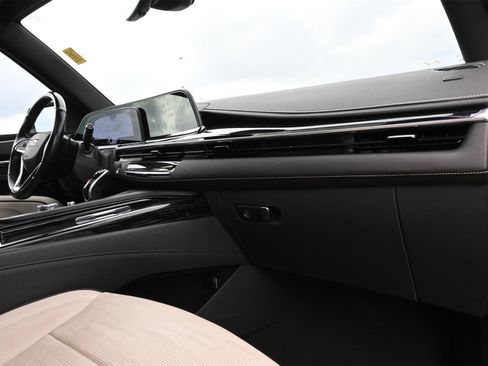 Used 2021 Cadillac Escalade Sport w/ Driver Assist Tech Package image 25