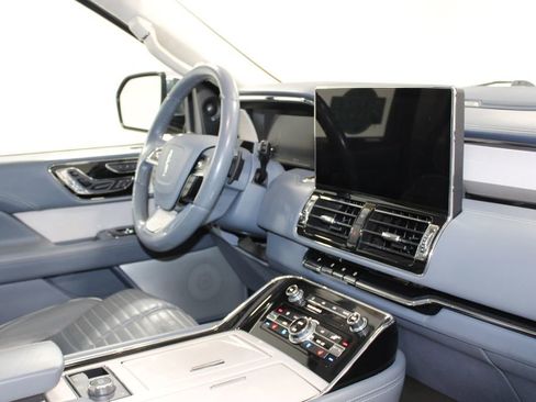 Used 2023 Lincoln Navigator L Black Label image 34