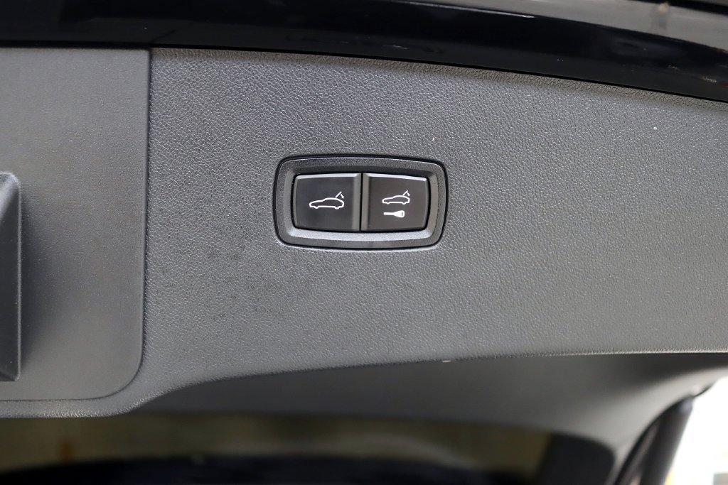 Used 2022 Porsche Cayenne S AWD/4WD image 41