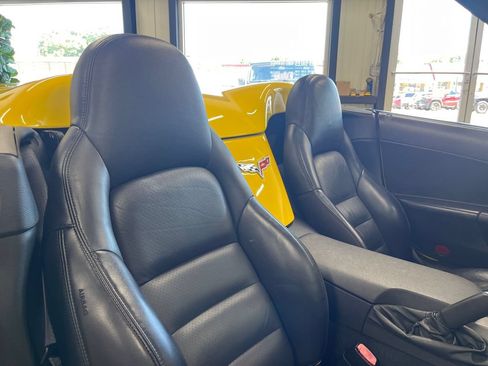 Used 2007 Chevrolet Corvette Convertible w/ Preferred Equipment Group RWD image 55