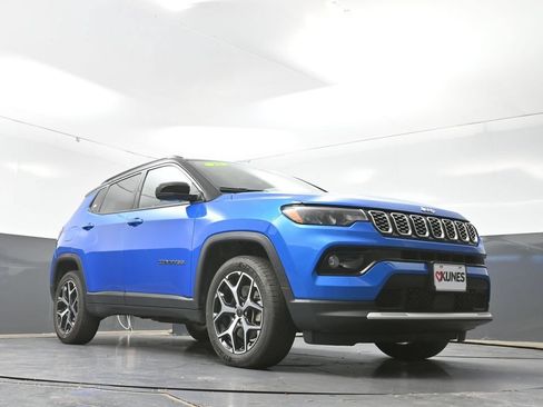 Used 2025 Jeep Compass Limited AWD/4WD image 53