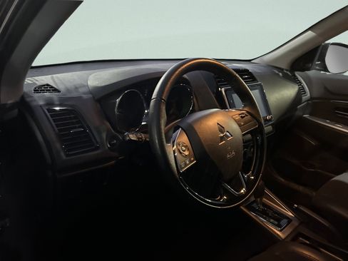 Used 2024 Mitsubishi Outlander Sport SE image 10