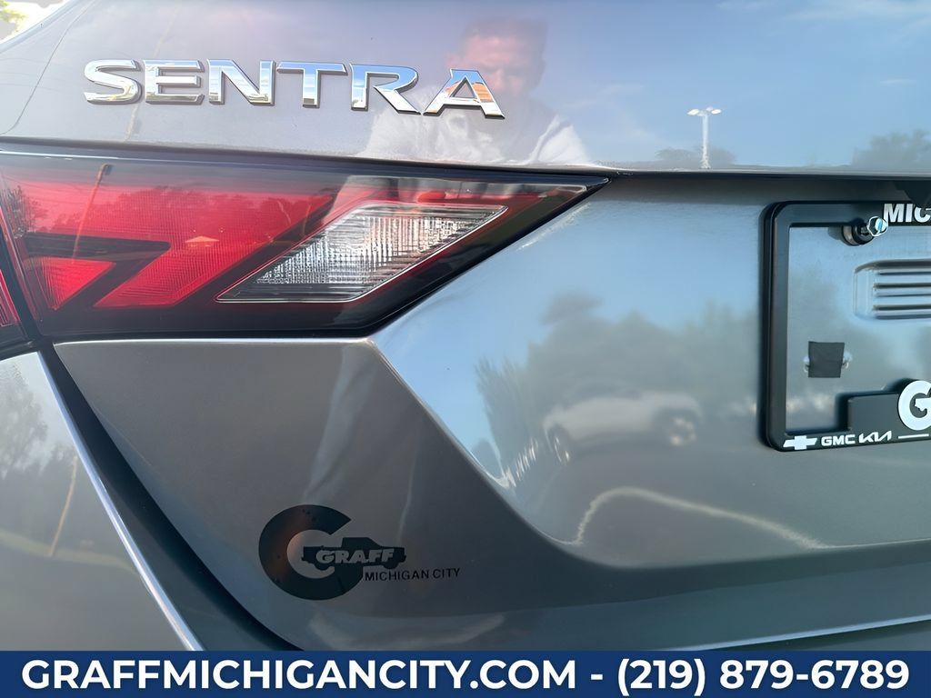 Used 2024 Nissan Sentra SV FWD image 18