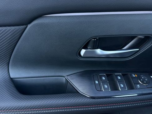 New 2026 Nissan Kicks SR image 13