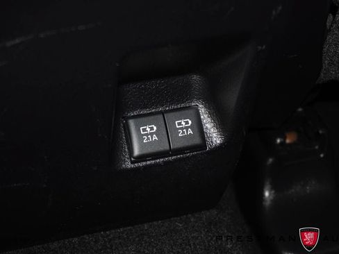 Used 2021 Toyota 4Runner SR5 Premium w/ Moonroof Package AWD/4WD image 43