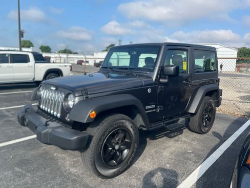 Used 2017 Jeep Wrangler Sport w/ Quick Order Package 24S AWD/4WD image 1