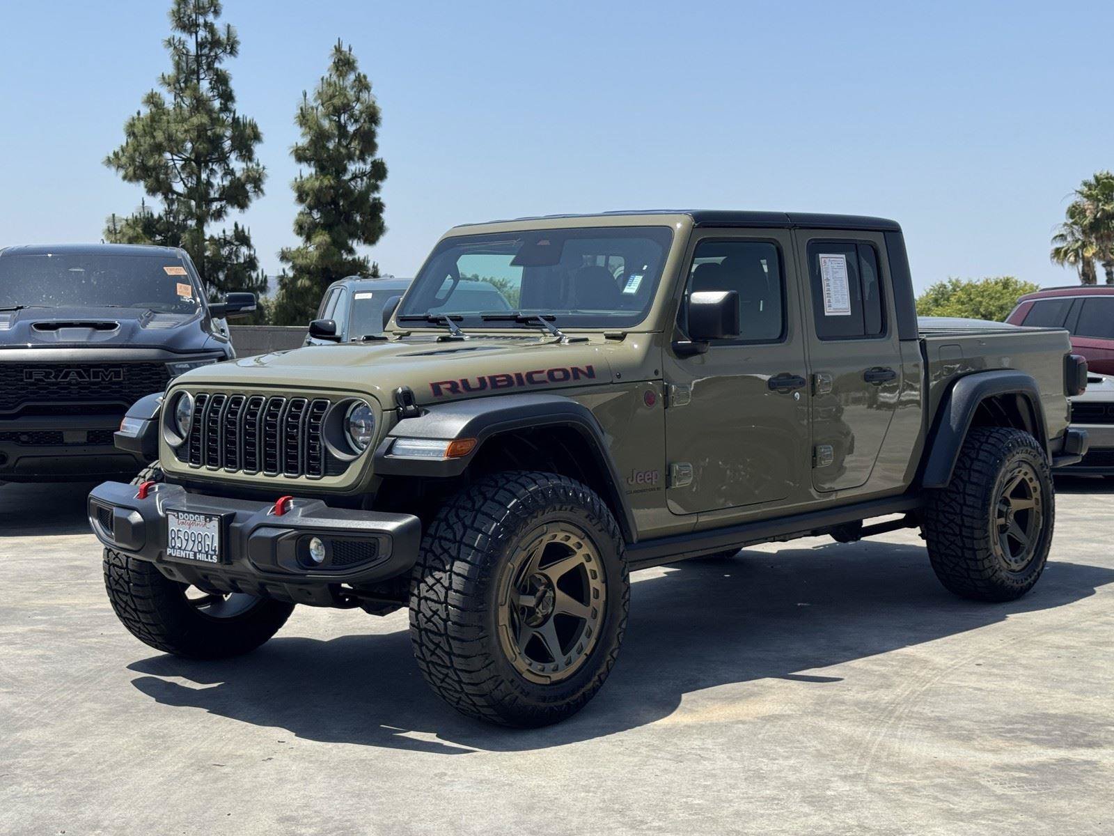 Used 2026 Jeep Gladiator Rubicon AWD/4WD image 4