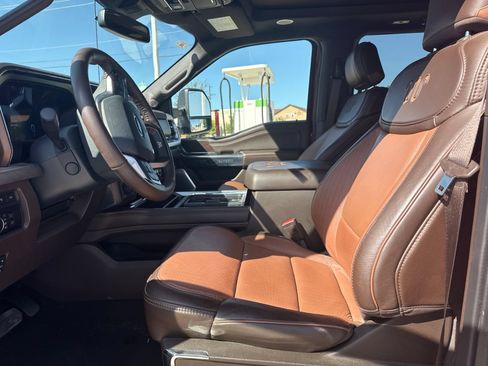 Used 2024 Ford F250 King Ranch w/ FX4 Off-Road Package AWD/4WD image 11