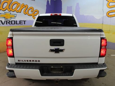 Used 2017 Chevrolet Silverado 1500 LT w/ Redline Edition AWD/4WD image 7
