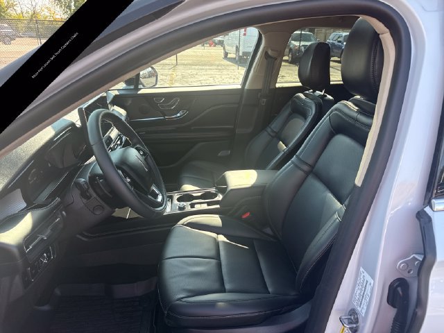 Used 2025 Lincoln Corsair AWD w/ Equipment Group 101A image 12