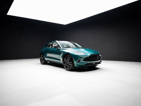 Used 2023 Aston Martin DBX AWD/4WD image 92