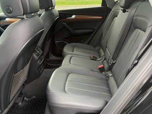 Used 2021 Audi Q5 e Premium Plus w/ Premium Plus Package AWD/4WD image 15