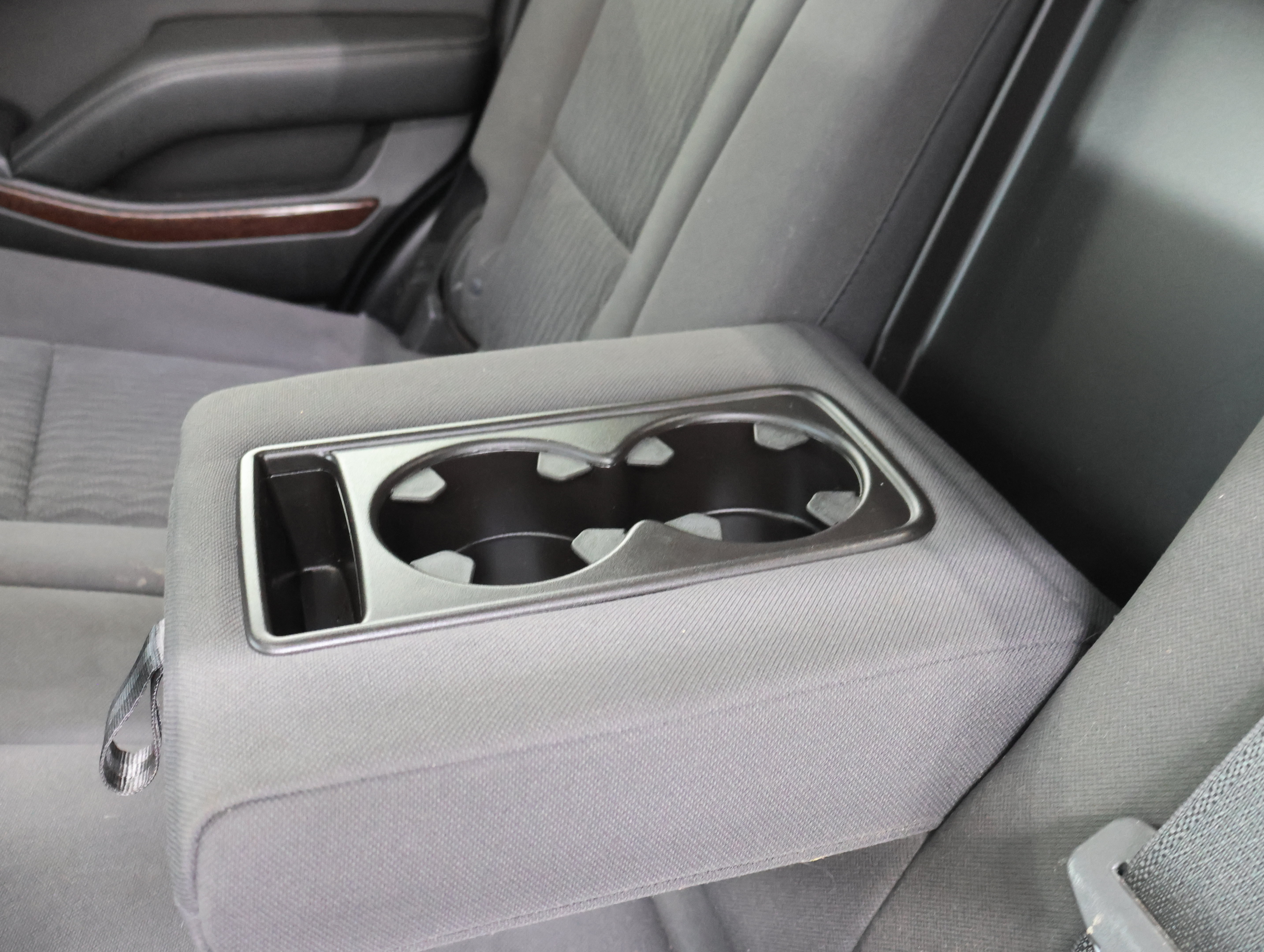 Used 2018 GMC Yukon SLE w/ SLE Value Package AWD/4WD image 37