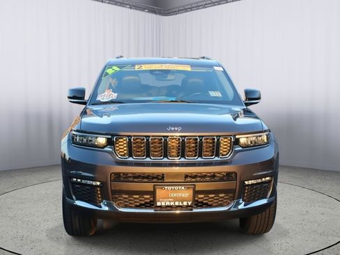 Used 2021 Jeep Grand Cherokee L Limited image 3