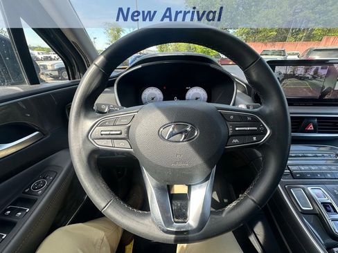Used 2023 Hyundai Santa Fe SEL w/ Premium Package image 10