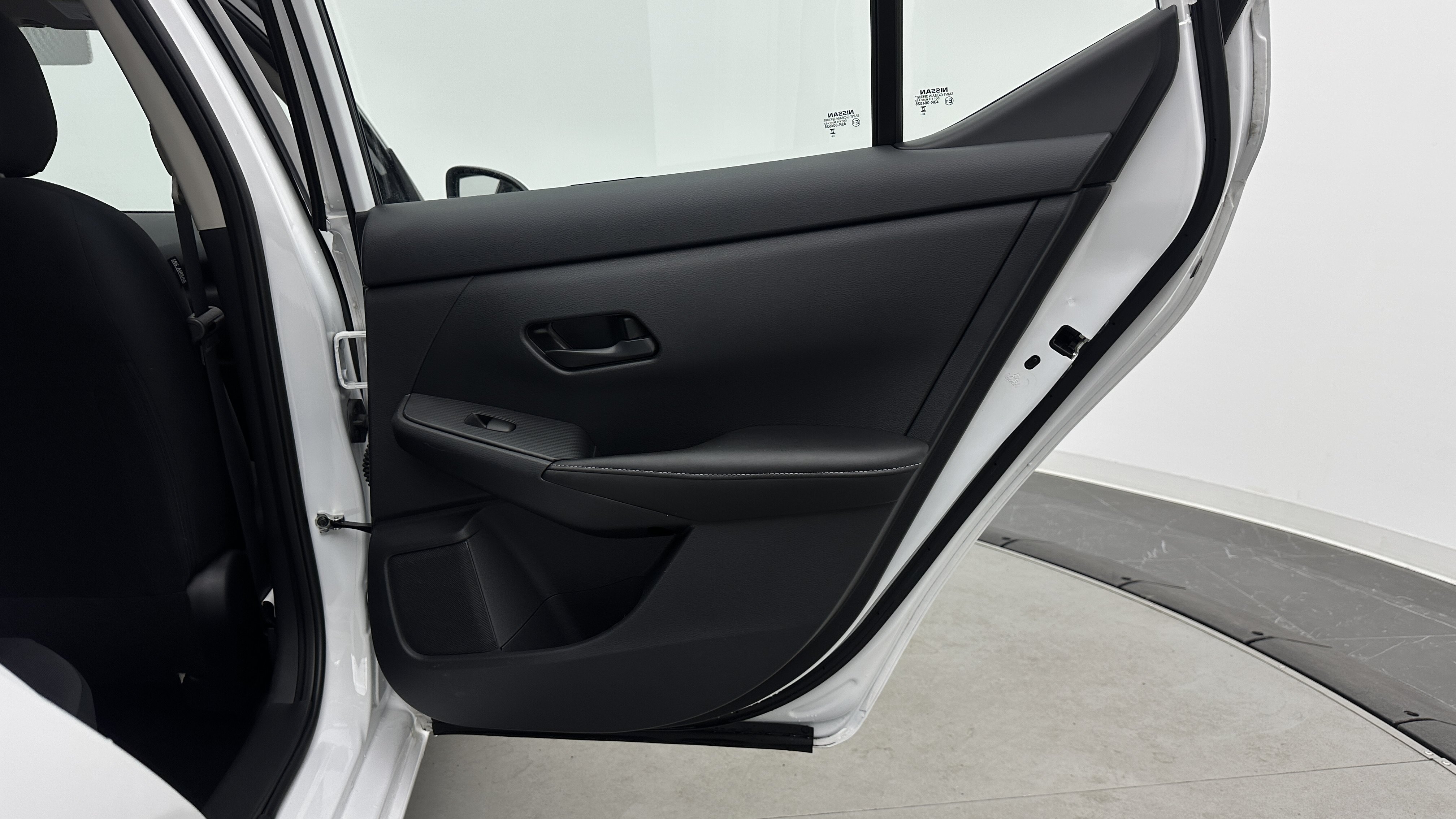 Used 2024 Nissan Sentra S w/ Lighting Package FWD image 31