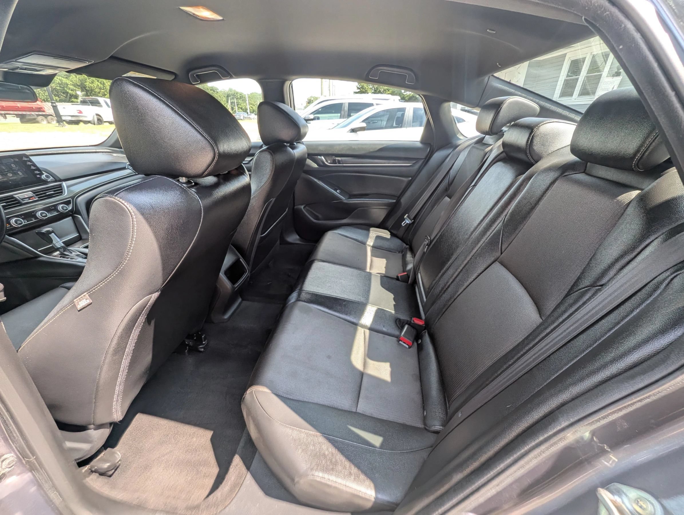 Used 2019 Honda Accord Sport image 35