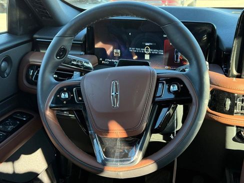 New 2026 Lincoln Aviator Reserve image 10