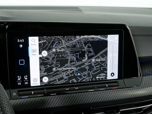 Used 2023 Volkswagen Golf R image 14