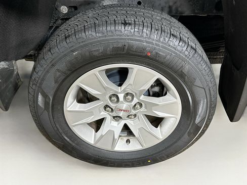 Used 2016 GMC Canyon SLE w/ SLE Convenience Package RWD image 11