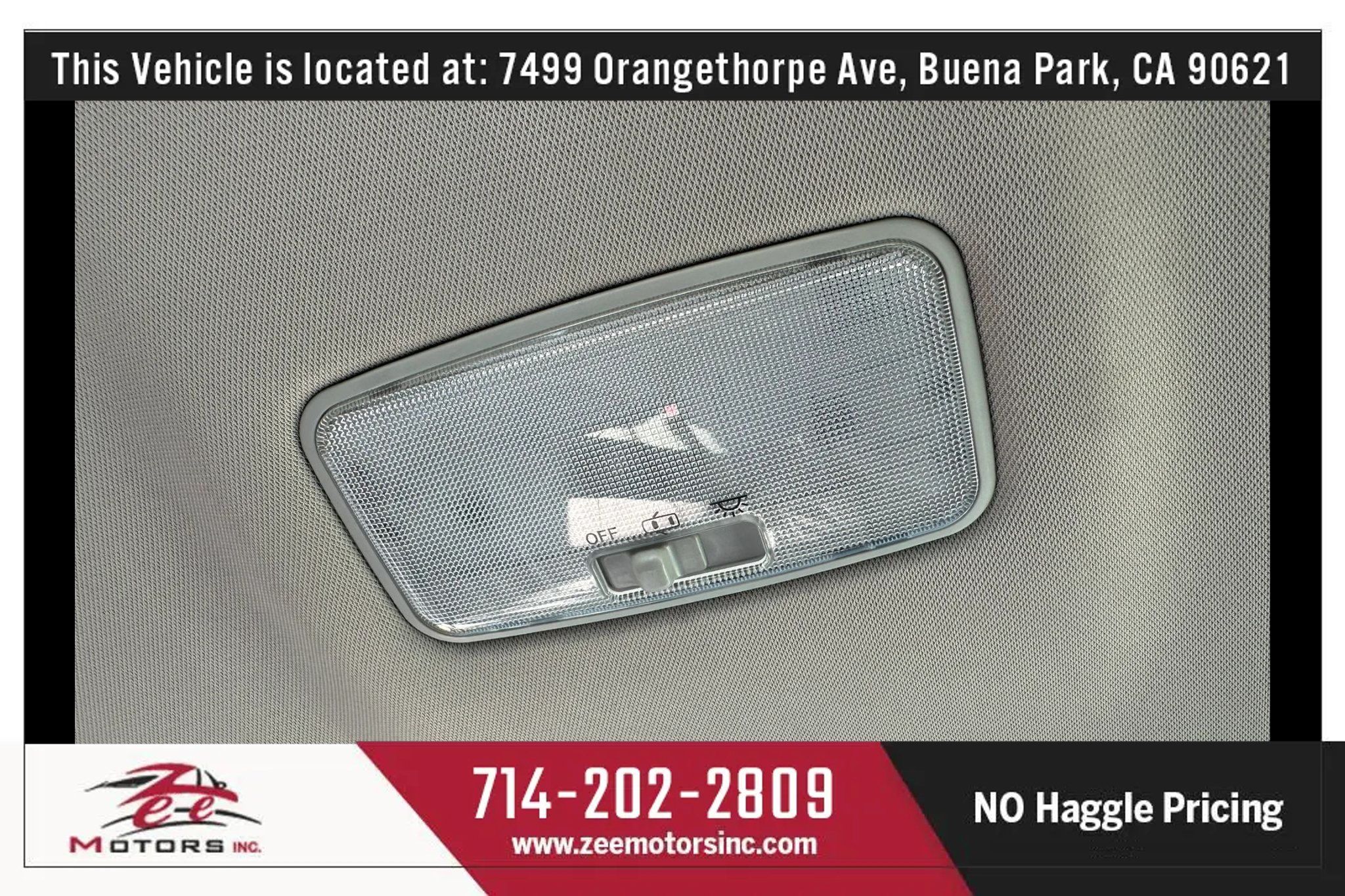Used 2015 Toyota Corolla LE FWD image 35