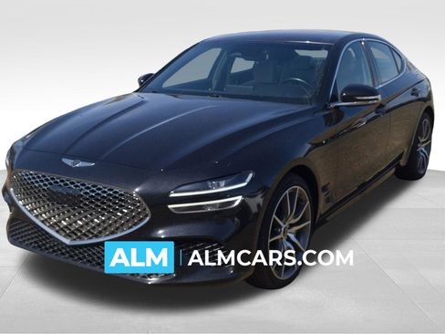 Used 2024 Genesis G70 2.5T image 1