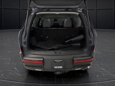 Used 2025 Hyundai Santa Fe SEL image 13