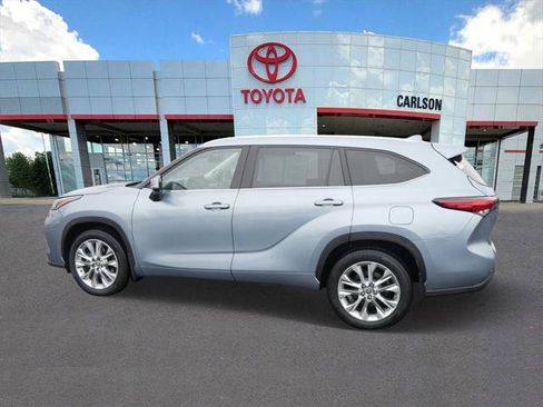 Certified 2022 Toyota Highlander Limited image 6