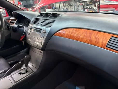 Used 2007 Toyota Solara SLE FWD image 2