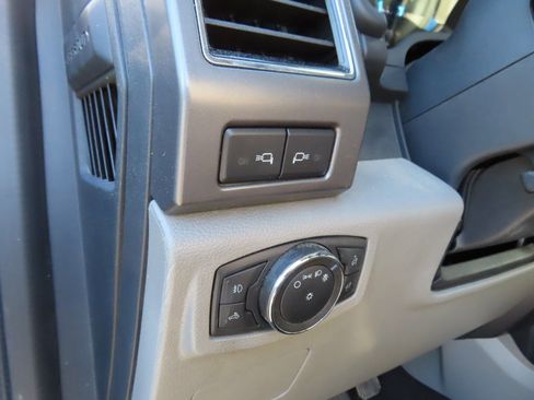 Used 2022 Ford F250 XLT w/ XLT Premium Package image 14