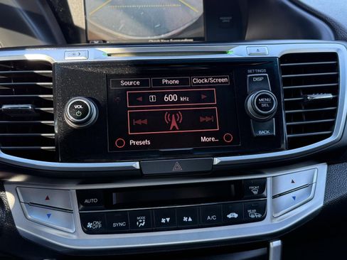 Used 2014 Honda Accord EX image 28