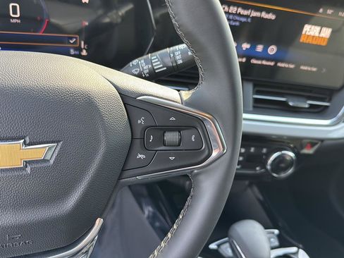 New 2026 Chevrolet Trax LT w/ Driver Confidence Package image 19