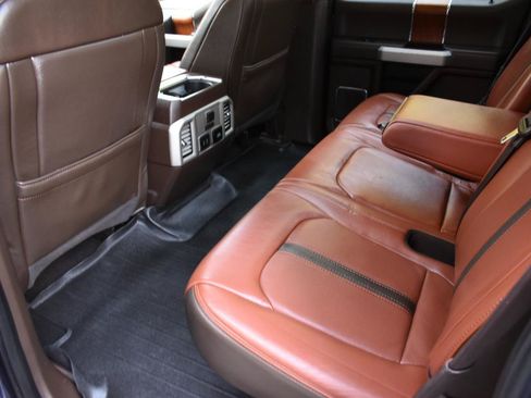 Used 2019 Ford F150 King Ranch w/ Equipment Group 601A Luxury AWD/4WD image 27