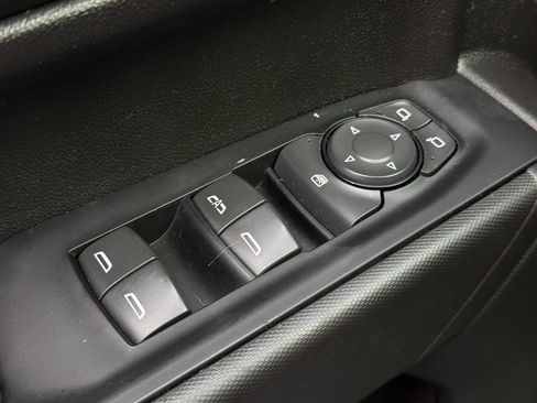 Used 2022 Chevrolet Silverado 1500 Custom RWD image 8