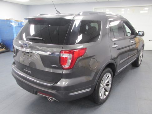 Used 2019 Ford Explorer Limited w/ Class III Trailer Tow Package image 5