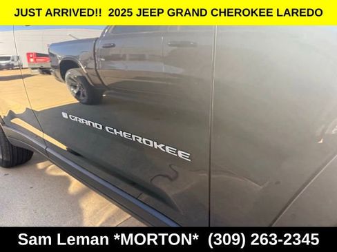 New 2025 Jeep Grand Cherokee Laredo w/ Luxury Tech Group I image 5