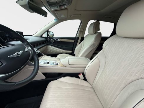 Used 2024 Genesis GV80 2.5T w/ Prestige Package image 24