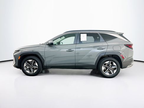 Used 2025 Hyundai Tucson SEL AWD/4WD image 4