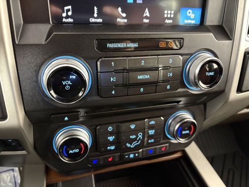 Used 2018 Ford F250 King Ranch w/ Tow Technology Bundle image 42