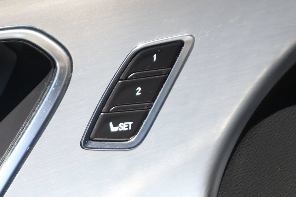 Used 2021 Acura RDX w/ Technology Package FWD image 16