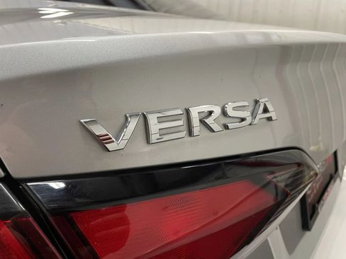 Used 2025 Nissan Versa SV w/ Trunk Package FWD image 12