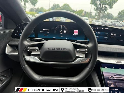 Used 2024 Lucid Air Touring AWD/4WD image 38