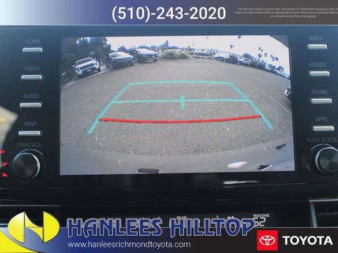 Used 2024 Toyota Sienna XLE image 33