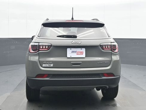 Used 2022 Jeep Compass Limited image 5