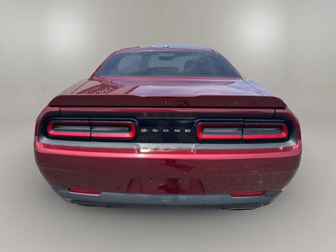 Used 2019 Dodge Challenger R/T RWD image 6