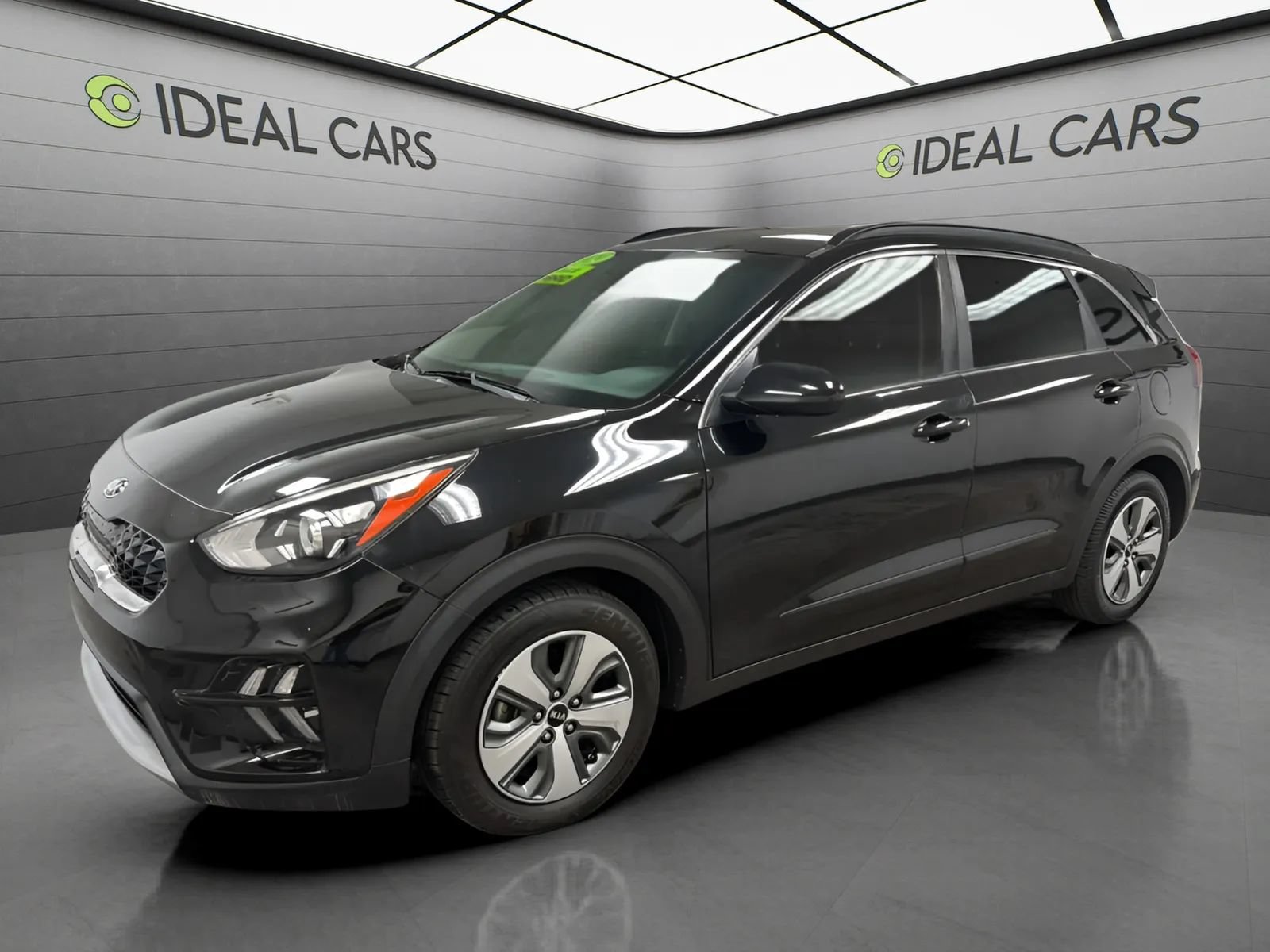 Used 2020 Kia Niro LX FWD image 1